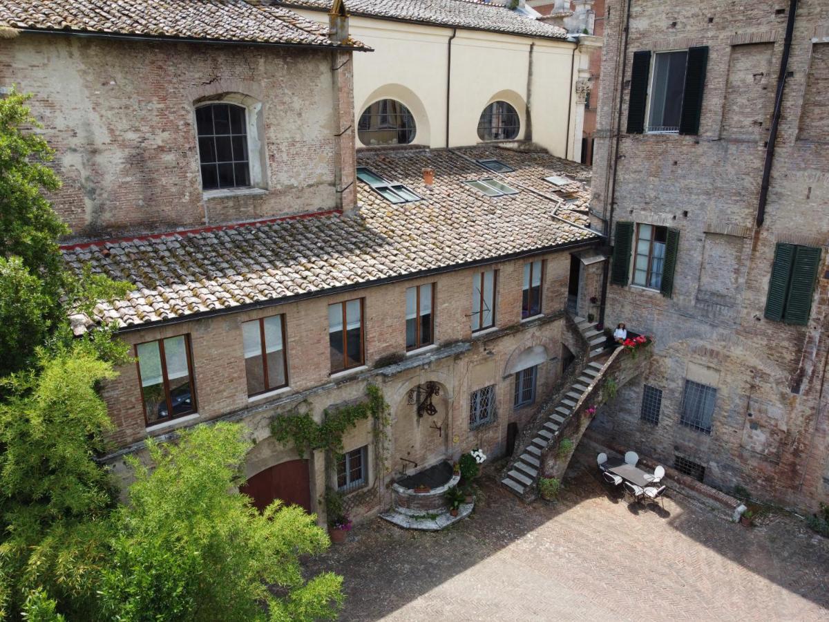 B&B Palazzo Bruchi Siena Exterior photo